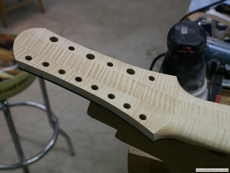 019_back_of_headstock