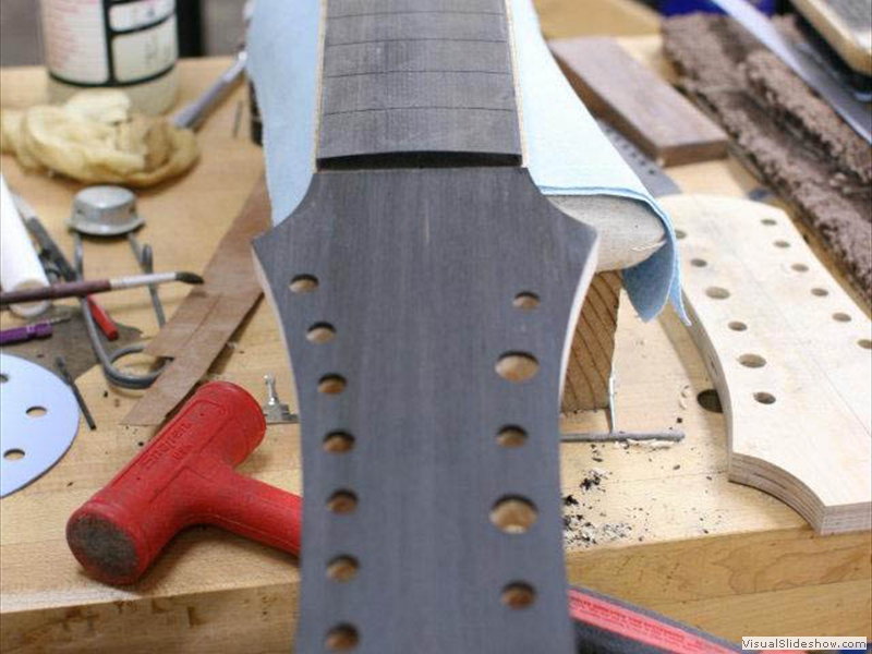 023_neck_with_overlay