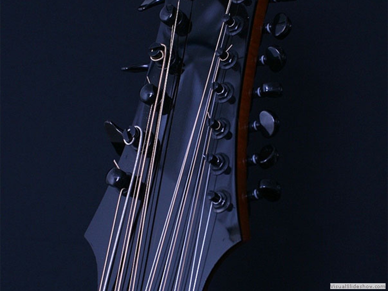 046_strings_on