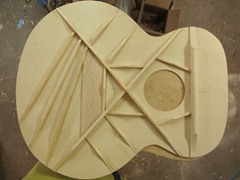 005_top_braced