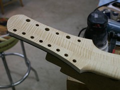 019_back_of_headstock