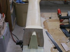 020_fingerboard_attached_to_neck